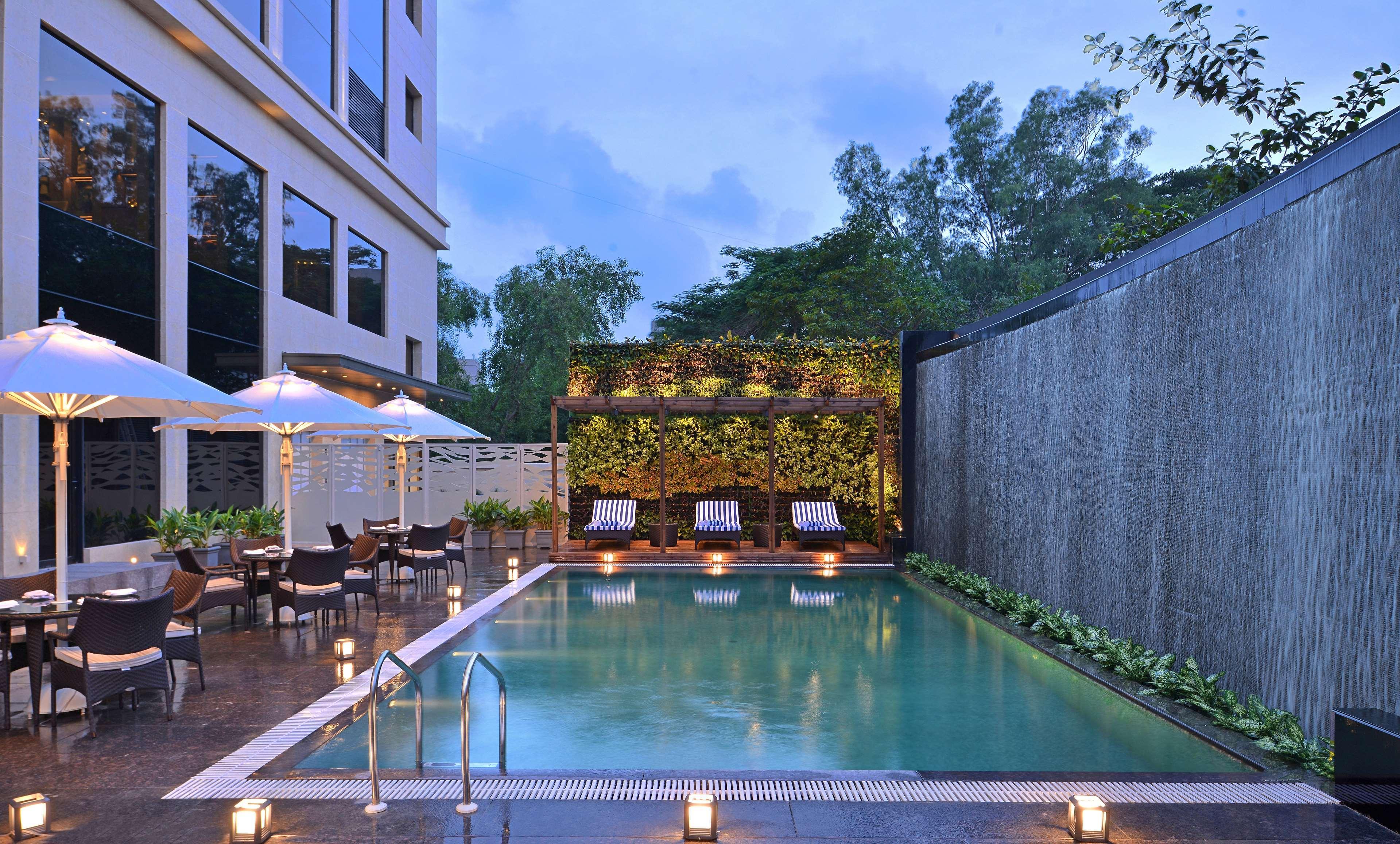 Radisson Mumbai Andheri Midc Екстериор снимка The Park, Hyderabad