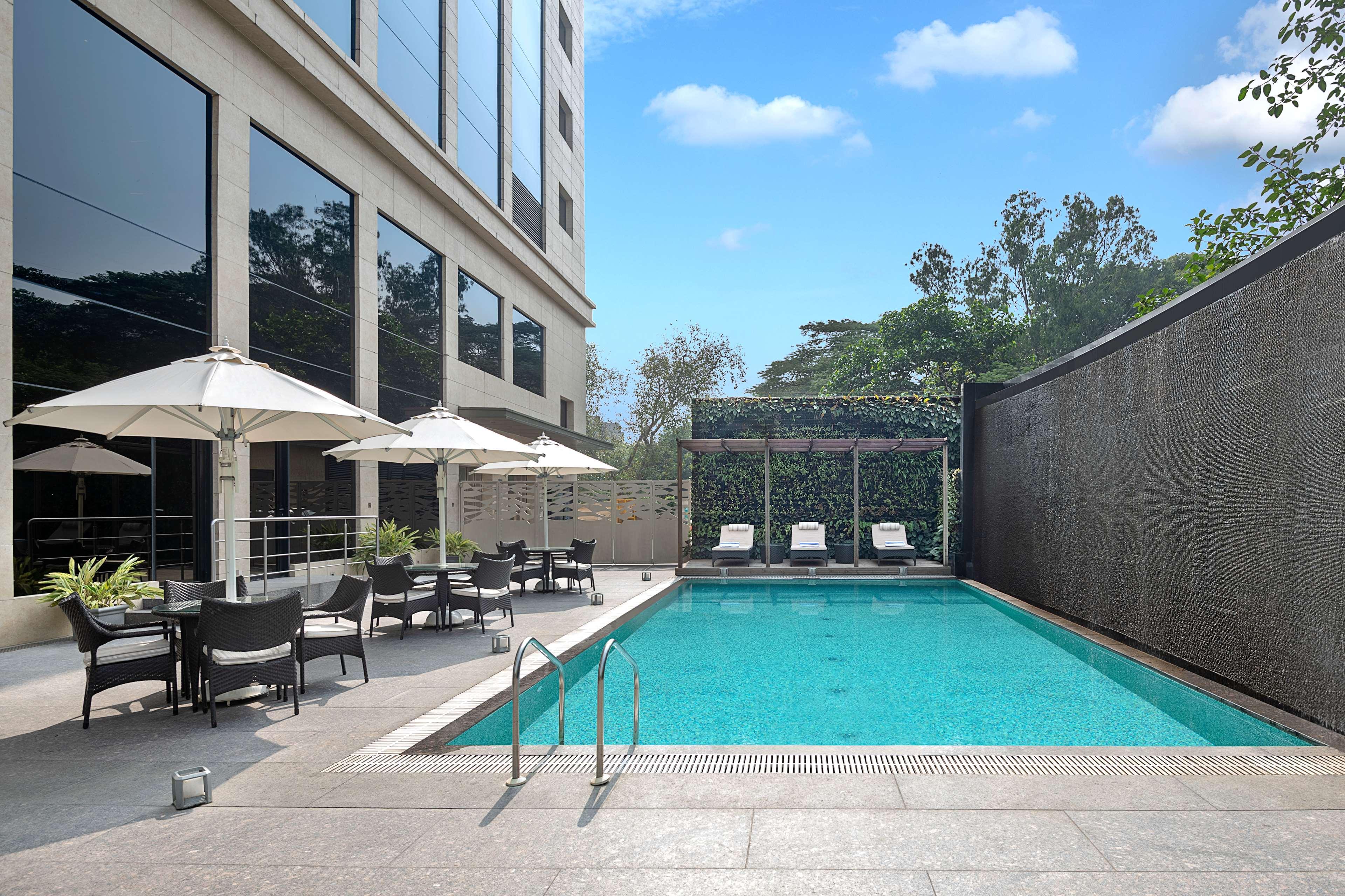 Radisson Mumbai Andheri Midc Екстериор снимка The Park, New Delhi